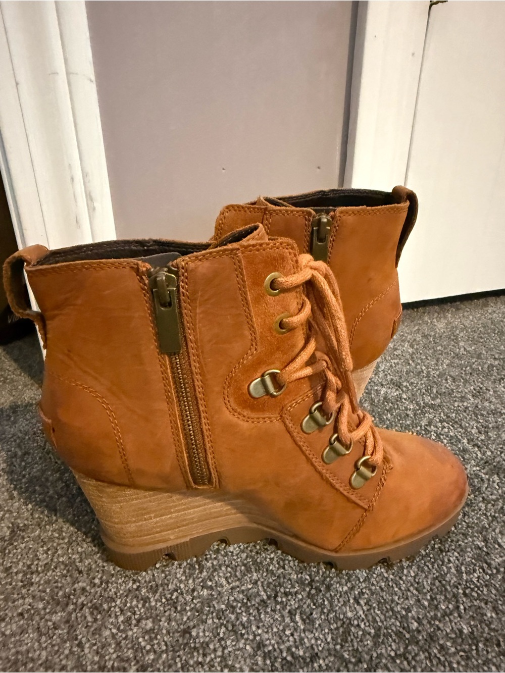 Sorel Women's Tan Lace-Up Wedge Ankle Boots